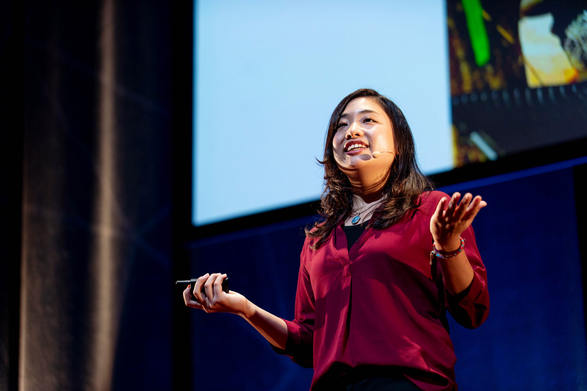 TEDxHamamatsuに本学卒業生の渡部清花さんが登壇