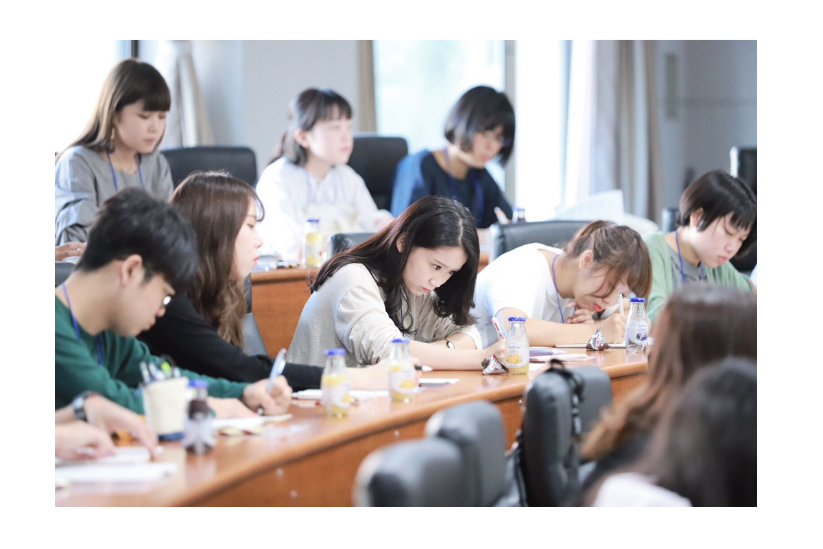 本学学生が日韓両政府交流事業「日本大学生訪韓団」に参加