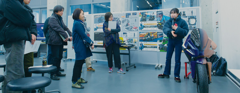 デザイン学科での授業の様子の写真