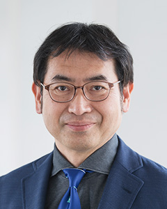 岩崎 敏之　准教授写真