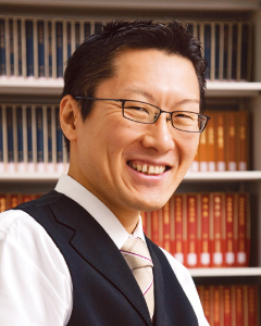 二本松 康宏 教授写真