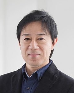 横田 秀樹　教授写真