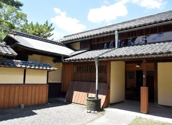 主屋 正面