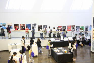 学科展示ブース(デザイン学科)の様子