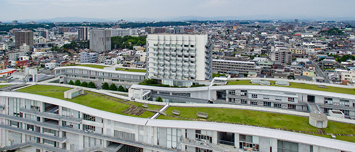 校舎外観の画像