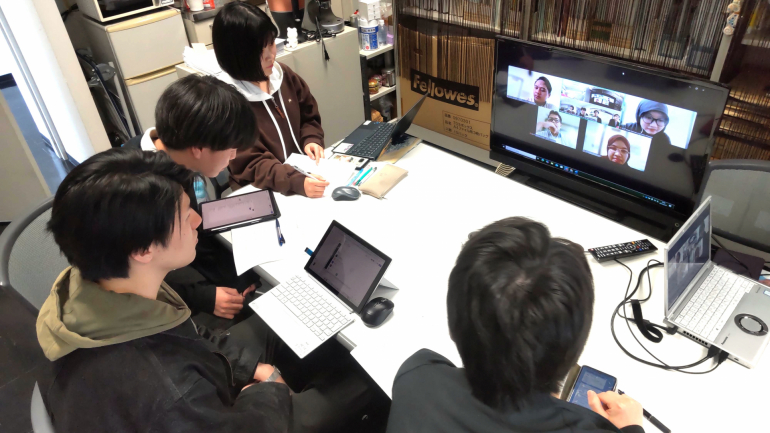 領域専門演習（プロダクト）オンラインセッションの様子