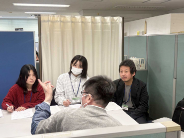 聞き取り調査の様子