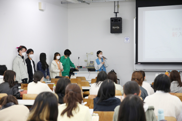 新入生歓迎イベントを企画した3年生6名の画像