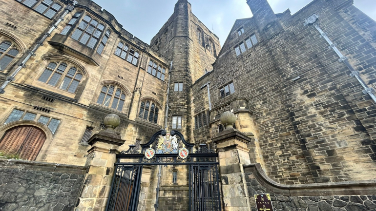 バンガー大学4