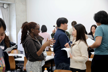 学生たちの交流の様子