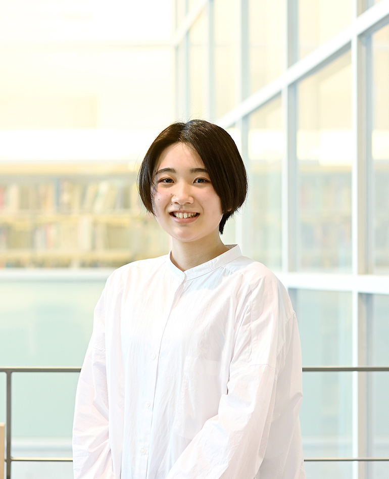 岡田 万優 さん 在学生 卒業生の声 公立大学法人 静岡文化芸術大学 Suac 静岡県浜松市で文化政策とデザインを学ぶ公立大学 岡田 万優 さん 在学生 卒業生の声 公立大学法人 静岡文化芸術大学 Suac 静岡県浜松市で文化政策とデザインを学ぶ公立大学