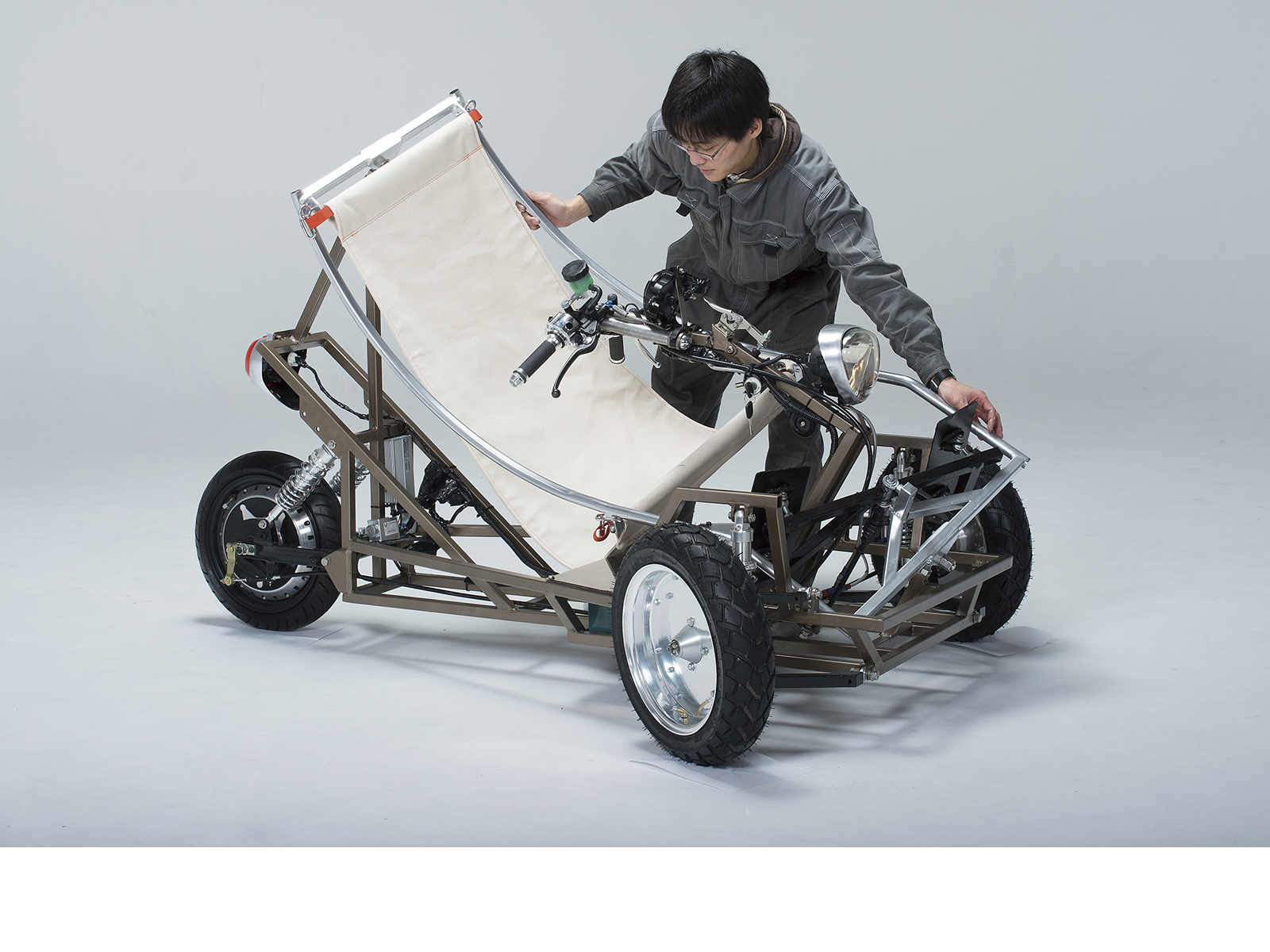 MOOEL F 超小型モピリティに向けた一提案