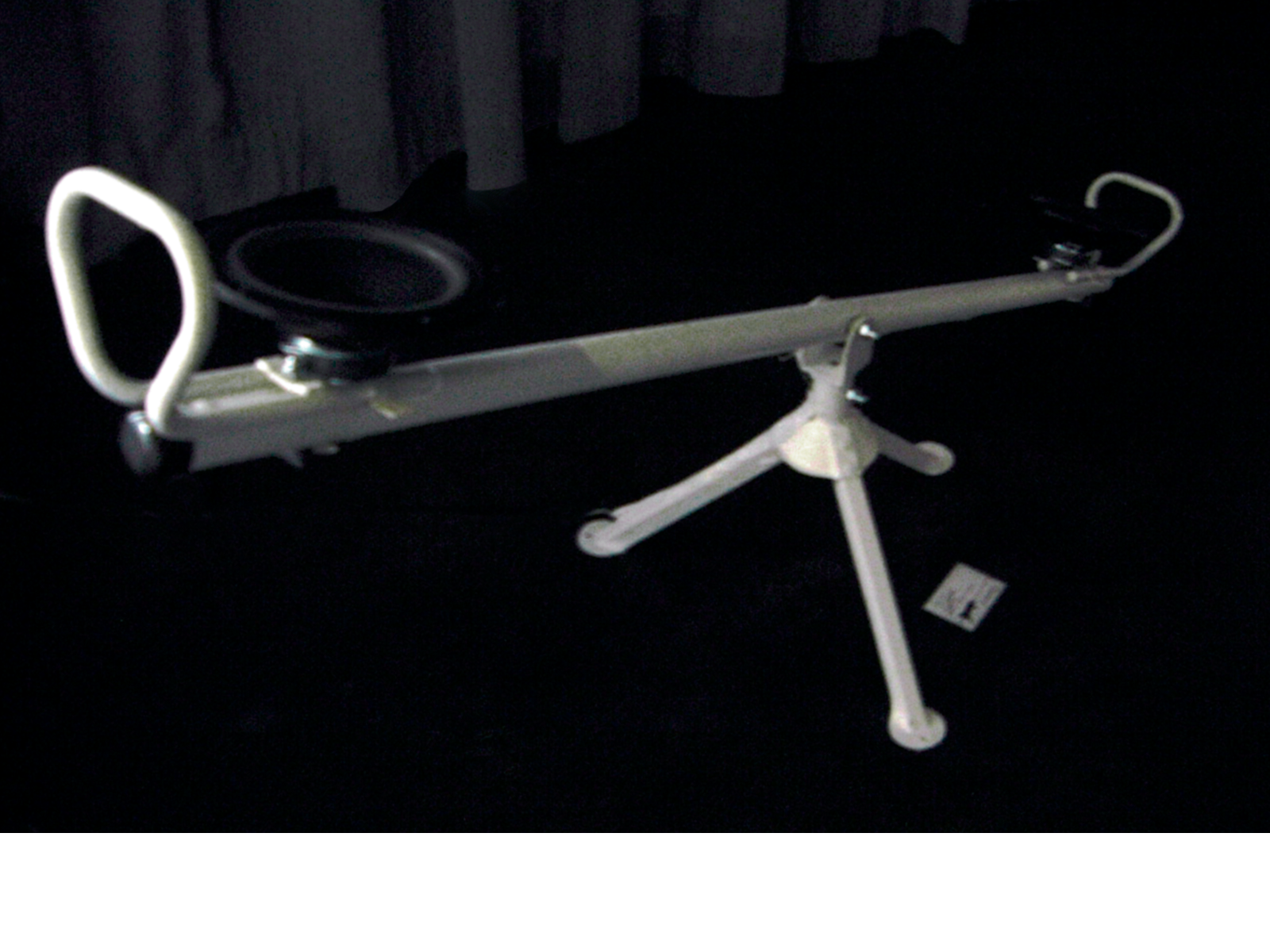 浮遊する音。　floating tone