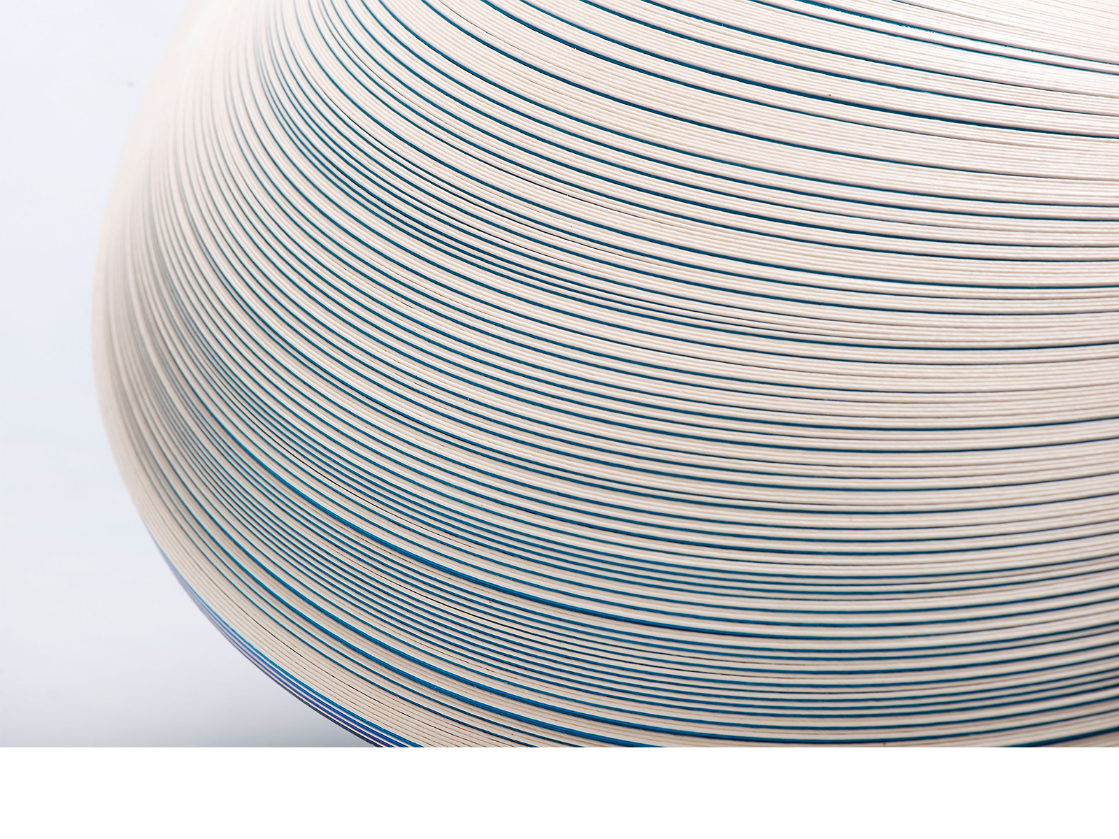 紙バンドでつくる椅子