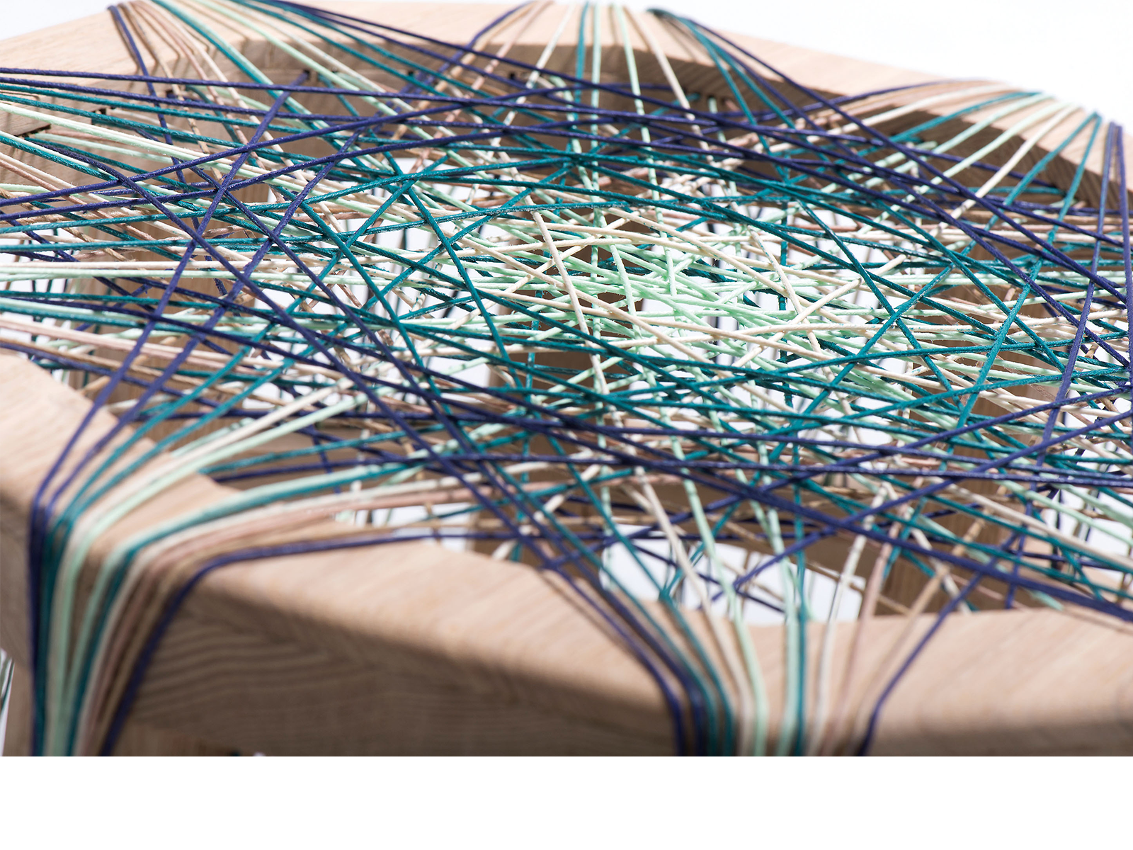 紙バンドでつくる椅子